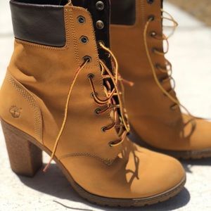 Timberland Women’s 6-Inch Heeled Boots